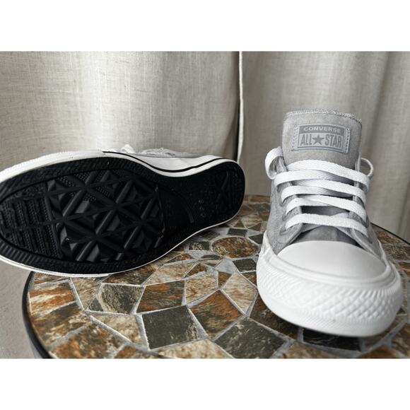 Converse Chuck Taylor Low Top Wolf Grey | Women’s 7 | Style 564331F - Picture 11 of 13